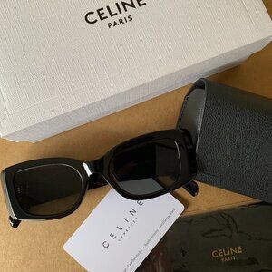 Like New Celine CL40282U Rectangular Sunglasses | Black Triomphe Logo